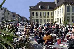 Straßencafe auf dem Marktplatz in Göppingen